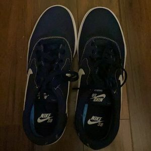 Nike shoes new never used